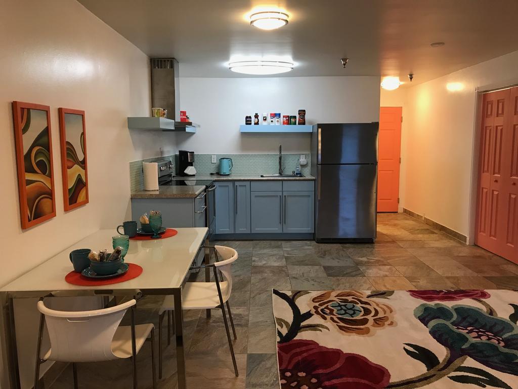 Aquamarine Suites Кодиак Экстерьер фото