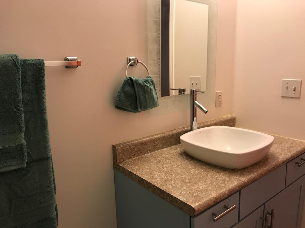 Aquamarine Suites Кодиак Экстерьер фото